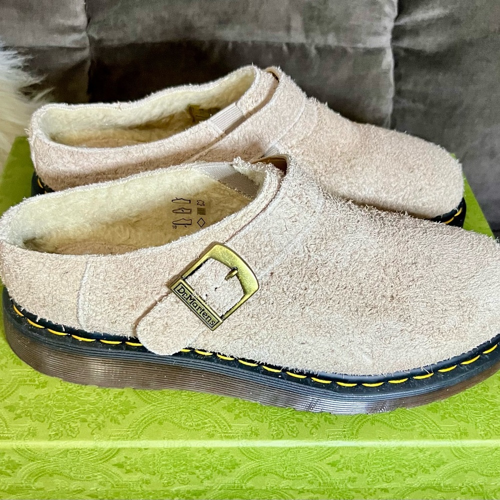 Dr. Martens Isham Mule